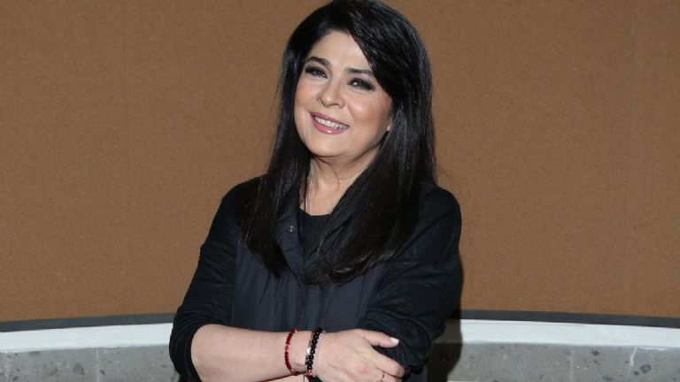 Victoria Ruffo pide por ayuda en redes sociales