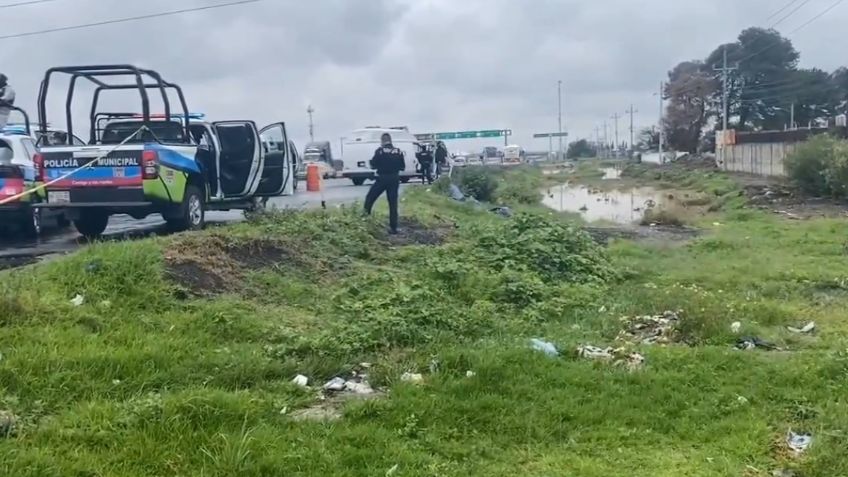 Macabro hallazgo: Localizan restos humanos dentro de una caja en autopista de Puebla