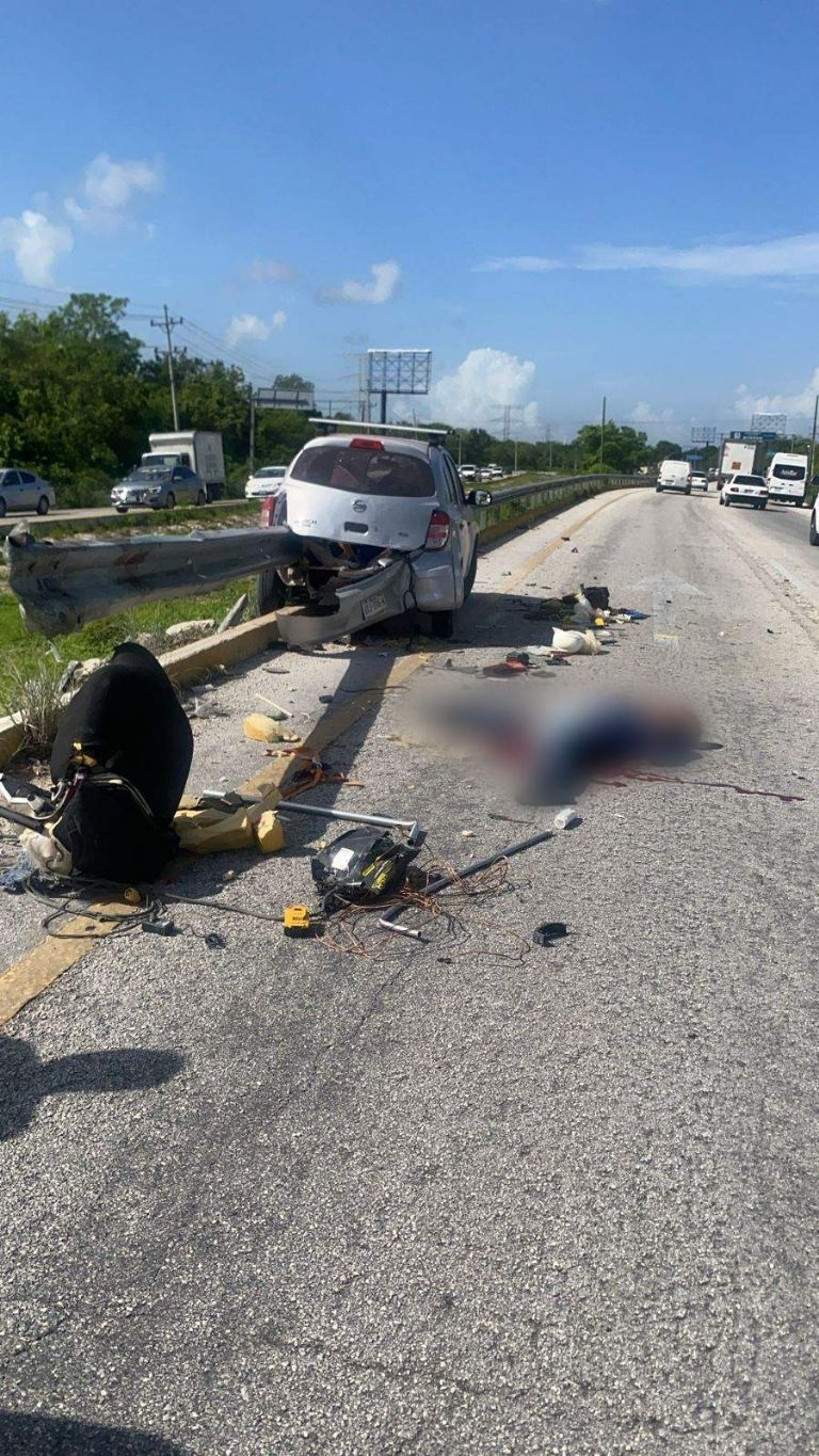 Accidente en carretera Cancún-Puerto Morelos