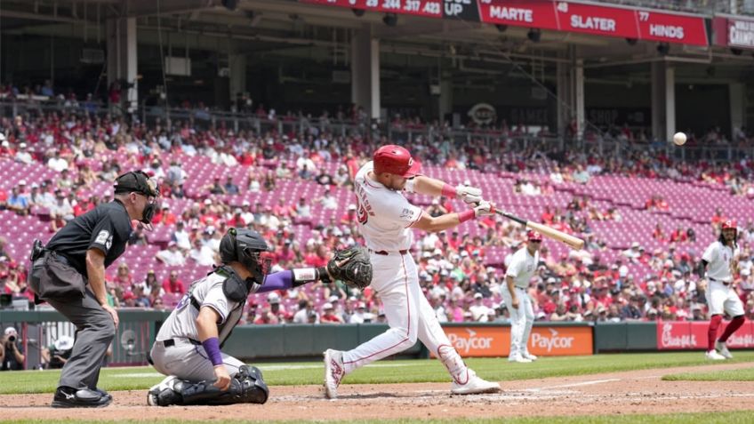 Stephenson pega par de jonrones y Cincinnati pinta de roja la serie ante Rockies