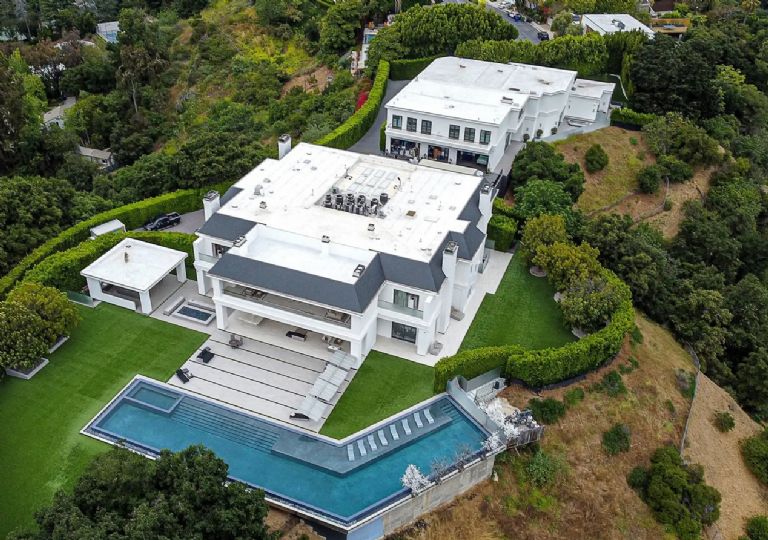 Ben Affleck y Jennifer Lopez venden su mansión