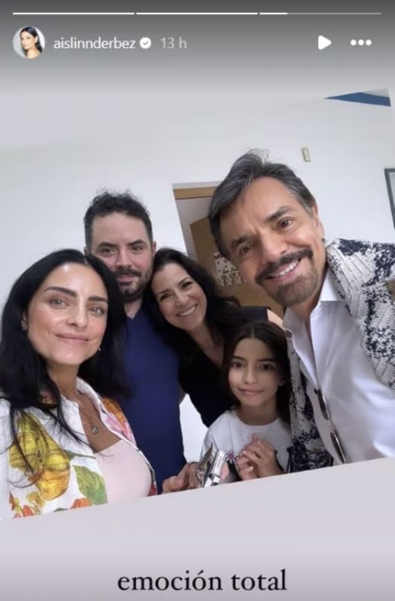 Familia Derbez en el nacimiento de Tessa
