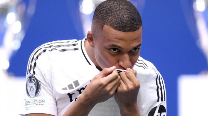Kylian Mbappé es presentado como jugador del Real Madrid en el Santiago Bernabeu
