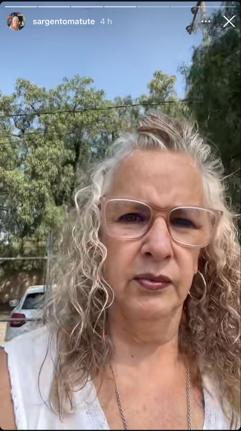 Crista contó que nadie donó dinero para comprar alimento para perritos de la calle