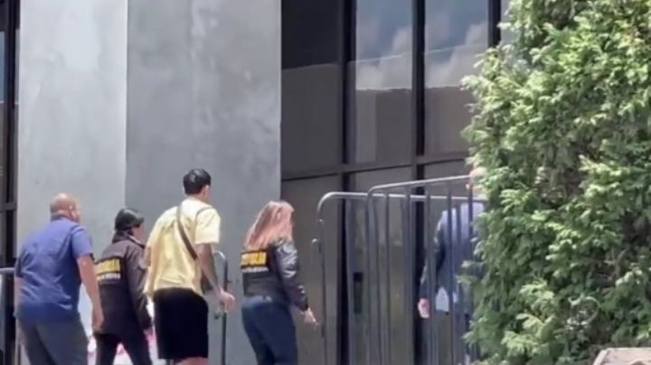 Carlos Salcedo enfrenta a la Fiscalía; rinde declaración tras asesinato de su hermana