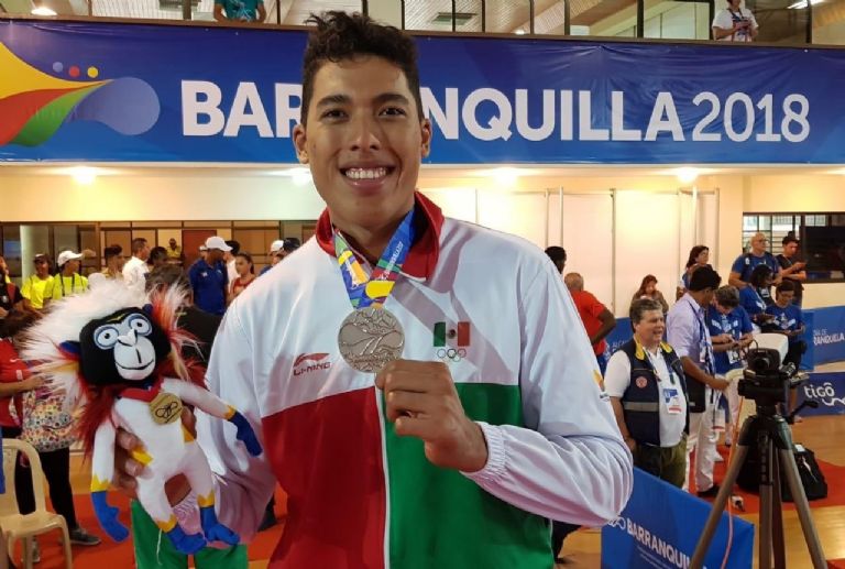 Carlos Adrián Sansores Acevedo aseguró su boleto a París 2024 desde diciembre 2023