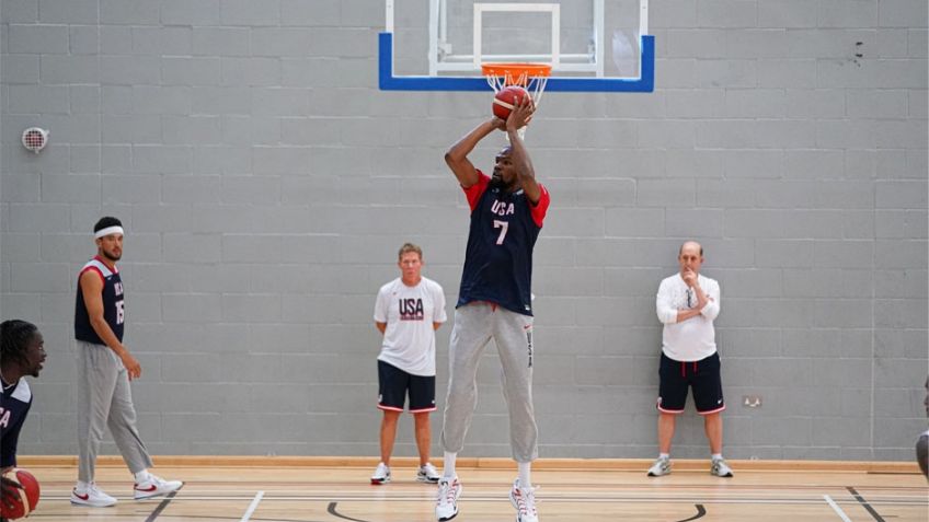 Justo a tiempo; Durant regresa a los entrenamientos a una semana de los Juegos de París