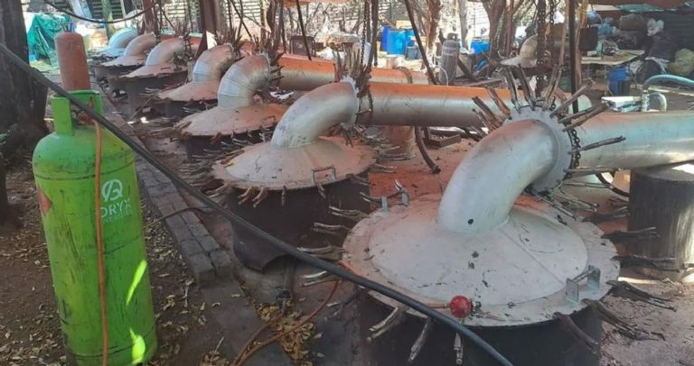 Caen dos mexicanos en laboratorio de metanfetaminas de Sudáfrica