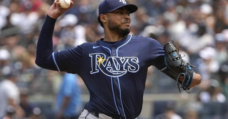 Mexicanos comandan victoria de los Rays