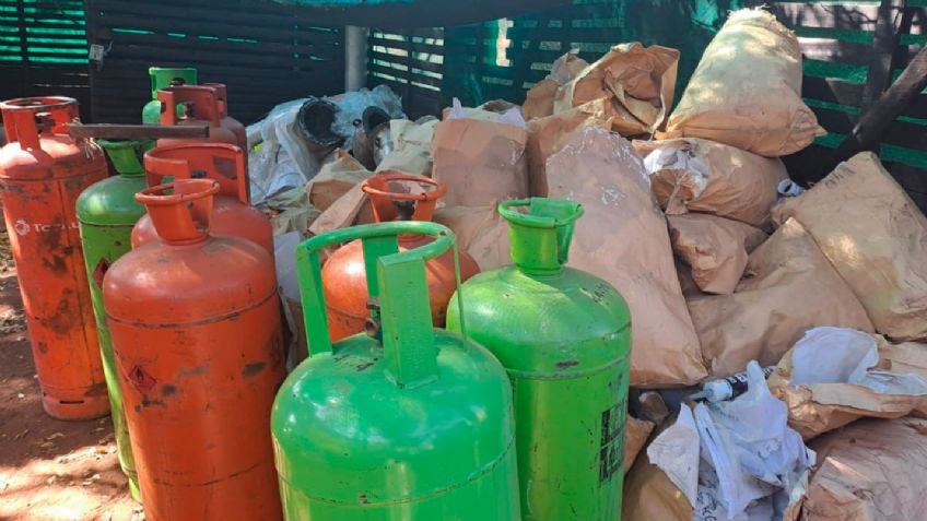 Detienen a dos mexicanos en laboratorio de sustancias ilegales en Sudáfrica; esto se sabe