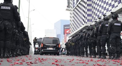 VIDEO: Llueven pétalos de rosas en FUNERAL de Milton Morales, asesinado en Edomex