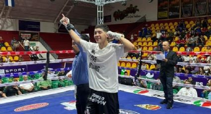 El cajemense Pablo Servín sale con la mano en alto en el torneo 'Marco Antonio Barrera'