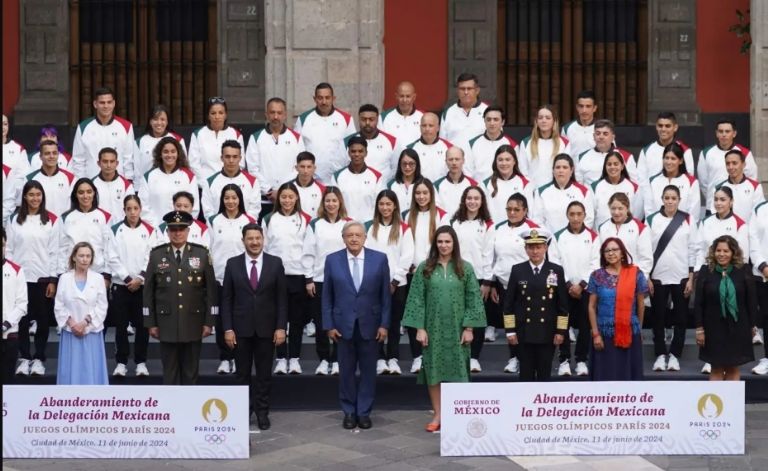AMLO desea éxito a los atletas mexicanos en las Olimpiadas 2024. Foto: Twitter