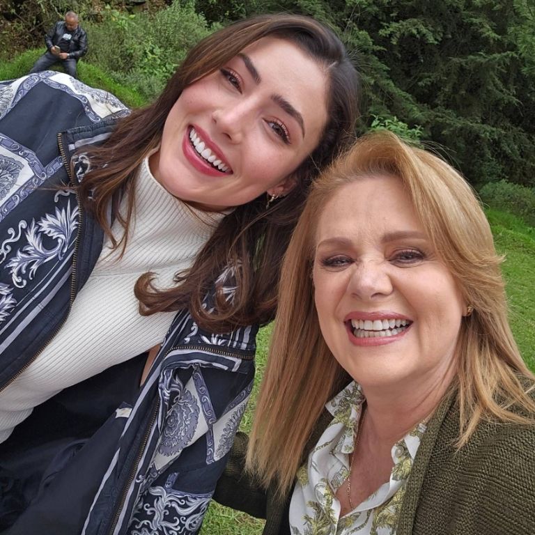 Erika Buenfil suele subir fotografías de todo tipo a sus redes, tanto con filtros como sin ellos