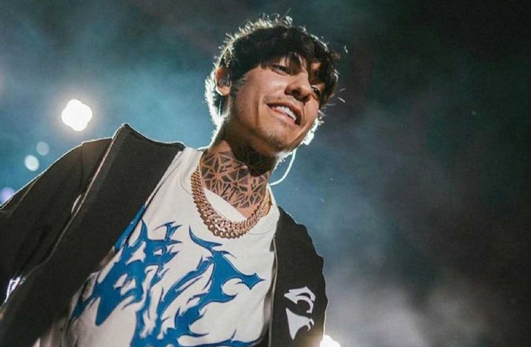 Critican a Natanael Cano por negarse a hablar con la prensa