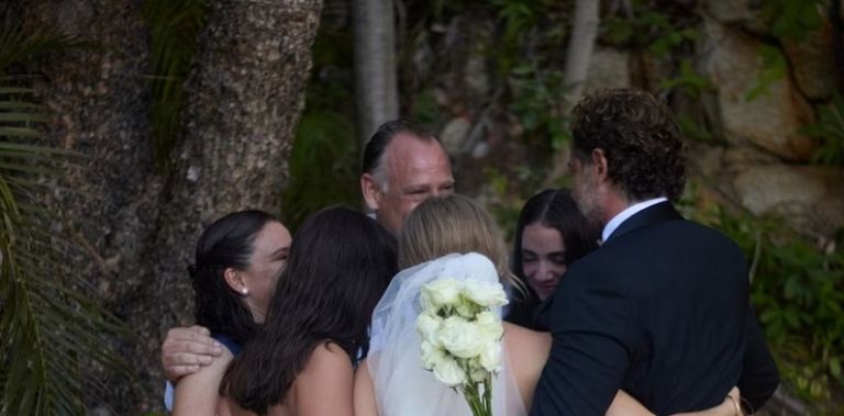 Gabriel Soto e Irina Baeva se habrían casado en secreto