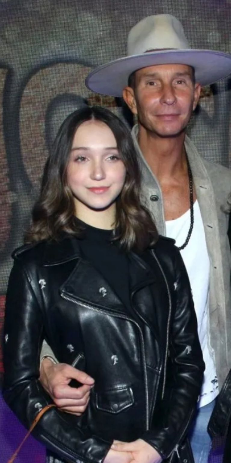 Erik Rubín reacciona a la decisión de Nina de abandonar la escuela 