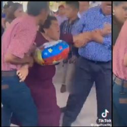 Graduación de telesecundaria en Tabasco termina como pelea campal; el VIDEO se hizo viral