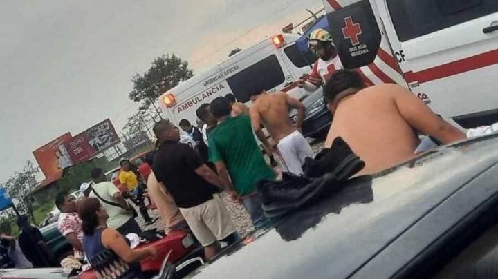 VIDEO: Rayo cae en pleno partido de fútbol en Cuernavaca; hay 5 jugadores lesionados