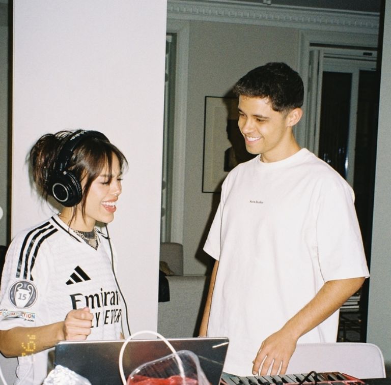 Danna Paola celebra el cumpleaños de Alex Hoyer