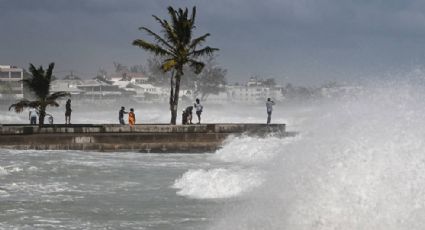 ¿En cuáles estados de México suspendieron clases por la llegada del huracán 'Beryl'?