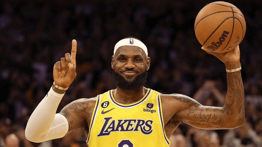 No se va; LeBron James acepta seguir dos años más con los Lakers de Los Ángeles