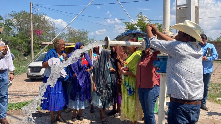 Les abren la llave: Comunidad de Loma de Guamúchil ya cuenta con agua del acueducto Yaqui