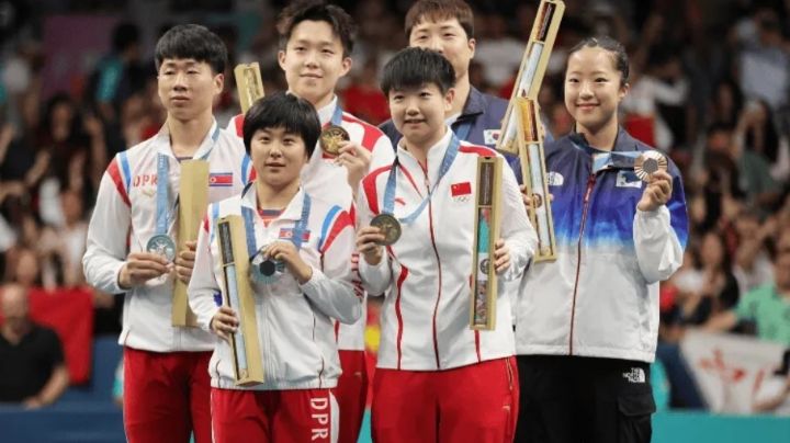 Selfie por la paz: Atletas de Corea del Norte y Sur es unen en una FOTO en París 2024