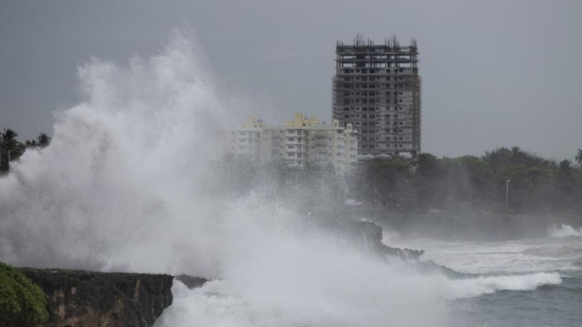 NHC confirma que Beryl pasa a ser tormenta tropical; siguen las lluvias en Yucatán