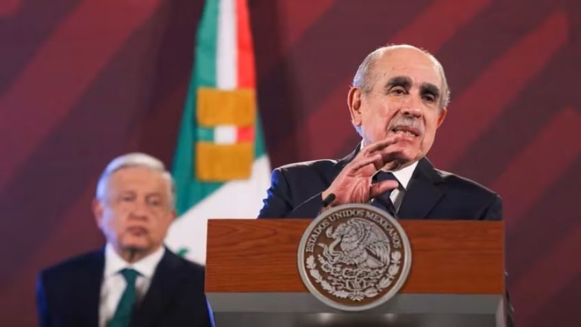 Pablo Gómez, titular de la UIF, hospitalizado por descompensación: se reporta estable