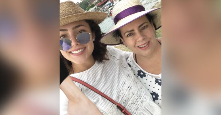 Daniela Álvarez narra fatal accidente de su madre y abuelas