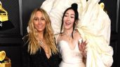 Foto ilustrativa de la nota titulada Hermana menor y madre de Miley Cyrus ignoran rumores de trío amoroso y se dejan ver juntas