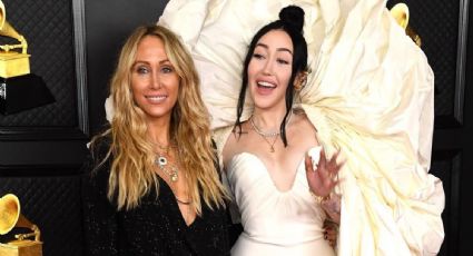 Hermana menor y madre de Miley Cyrus ignoran rumores de trío amoroso y se dejan ver juntas