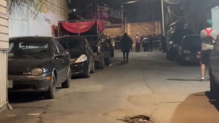 Madrugada violenta: Sicarios armados ejecutan a taxista en calles de Xochimilco