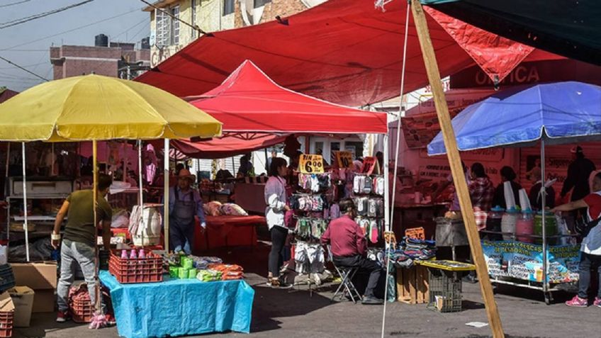 Tanque de gas explota en tianguis de Tlalpan, en la CDMX; reportan a tres heridos y gente