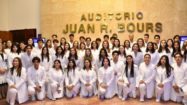 Universidad La Salle Noroeste celebra el inicio de una nueva generación de médicos cirujanos