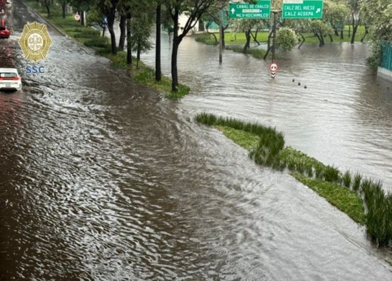 Inundaciones en Anillo Periférico