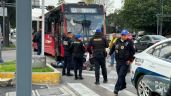 Foto ilustrativa de la nota titulada Fuerte accidente: Metrobús atropella a mujer en calzada Vallejo y genera caos en la zona
