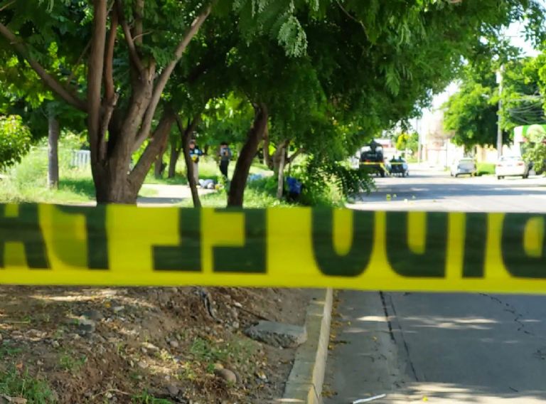 Hallan mochila con restos humanos en Zumpango