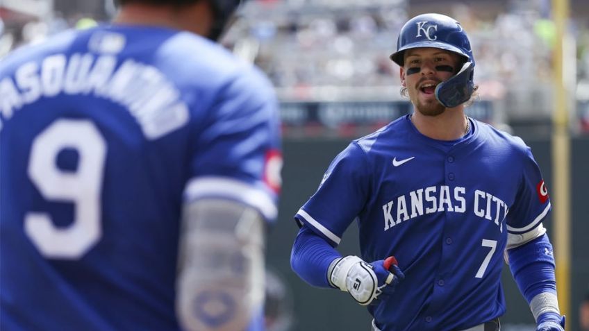 Bobby Witt Jr. conecta cuadrangular y los Reales evitan limpia ante Mellizos