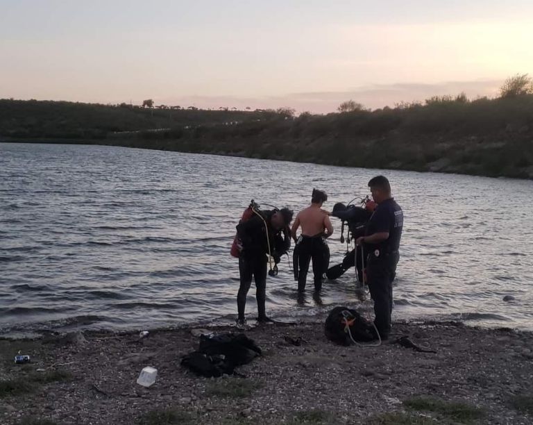 Rescatistas de Bomberos lograron localizar el cuerpo del bañista