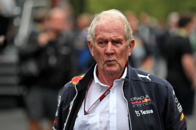 Helmut Marko confía en Sergio Pérez