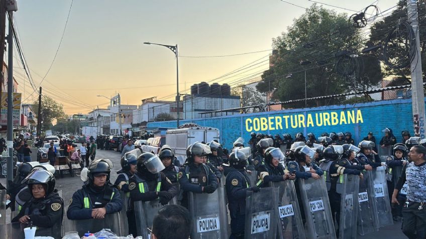 Golpe al narco en CDMX: Caen 8 delincuentes en la Venustiano Carranza con armas y drogas