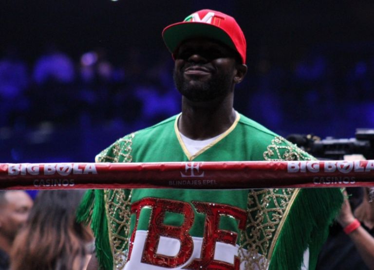 Floyd se presentó en la Arena México con Cano