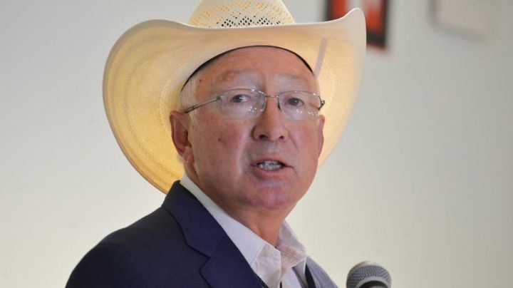 Ken Salazar contesta ante advertencia de AMLO por "pausar" relación con EU y Canadá