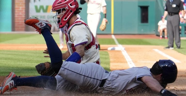 Altuve llega quieto a la registradora con el robo