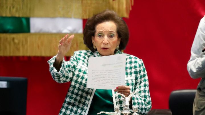 Cámara de Diputados elige a Ifigenia Martínez como presidenta de la Mesa Directiva