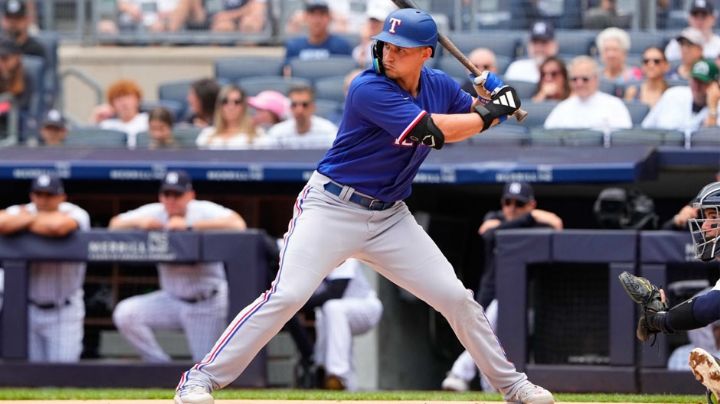 Seager conecta su jonrón 200 en MLB y los Rangers se aprovechan de los White Sox
