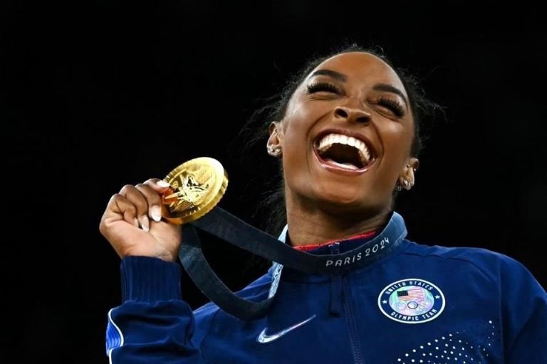 Simone Biles logra otro oro en París 2024