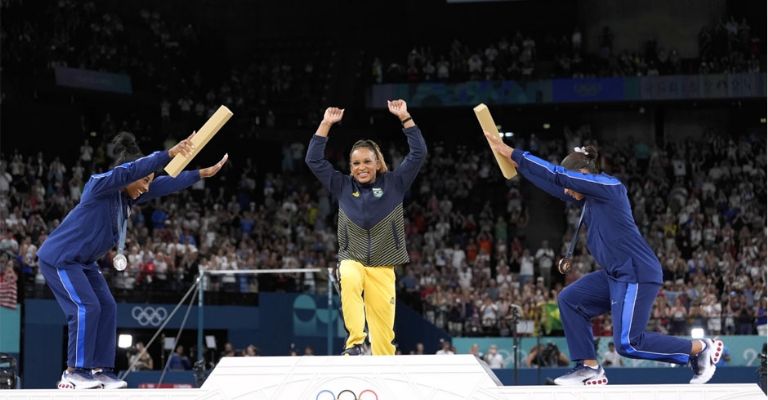 El reconocimiento a la nueva reina de la gimnasia
